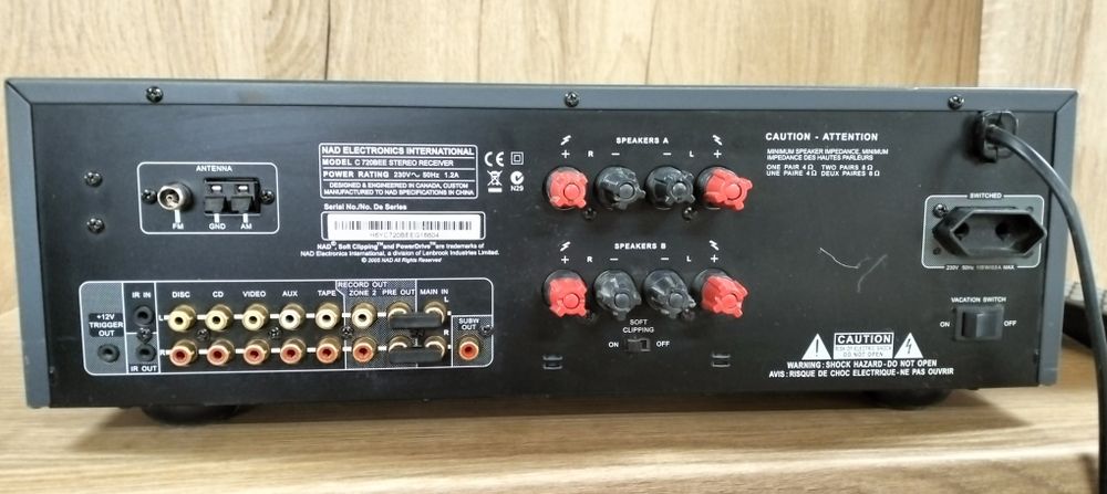 Amplituner NAD C720 BEE