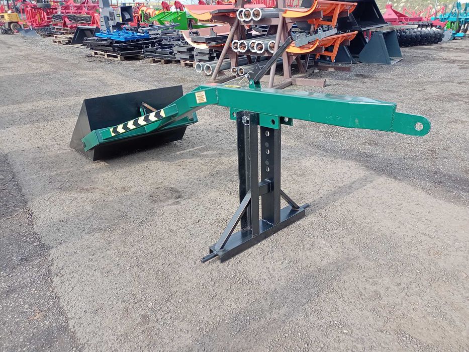 Ładowacz na tył ciągnika z łyżka lub widłami podnośnik na tylni TUZ