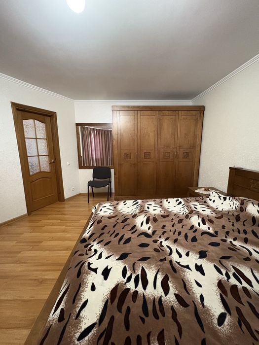 Будинок з ремонтом та бомбосховищем!