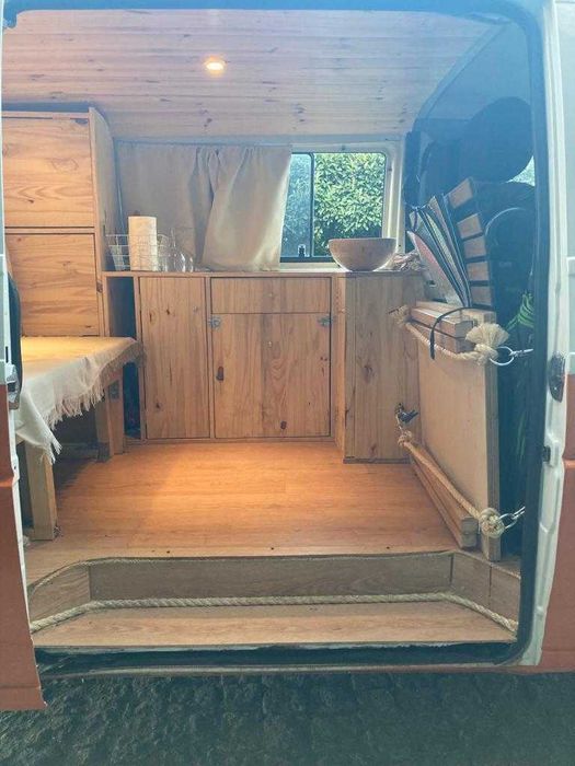 Campervan Pronta a Viajar - Legalizada como Especial Dormitório!