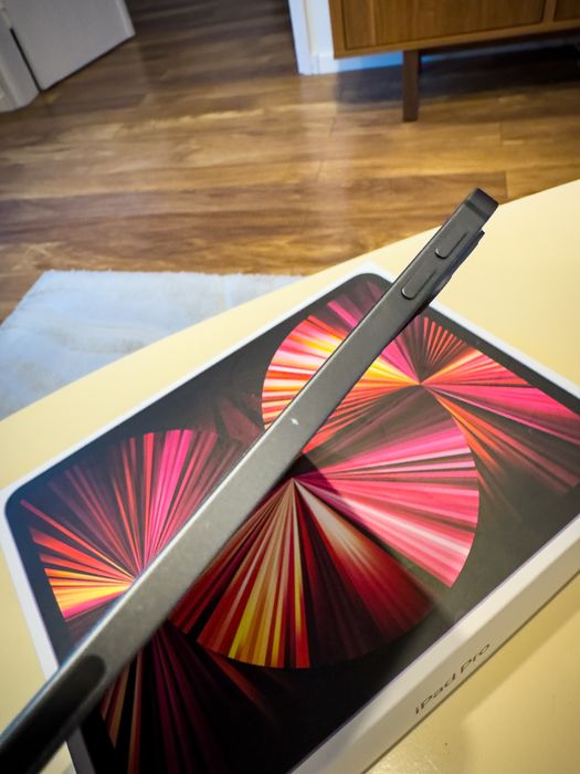 iPad Pro 11” 1TB 5G (M1, 16GB RAM) – stan idealny