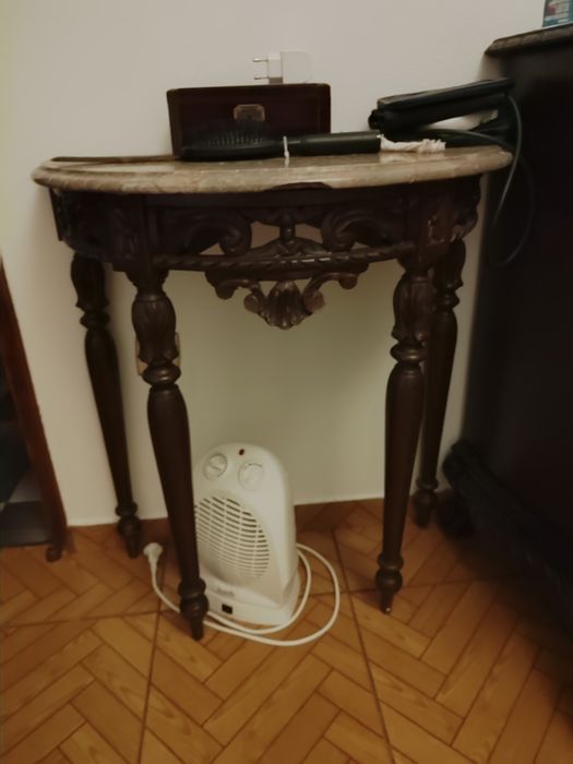 Vendo espelho e mesa com mármore