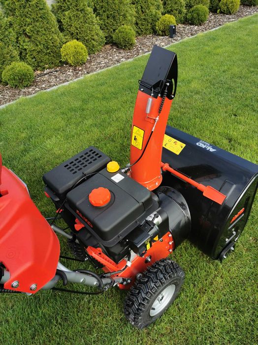 ODŚNIEŻARKA SNOWLINE 620 E III AL-KO Spalinowa z napędem