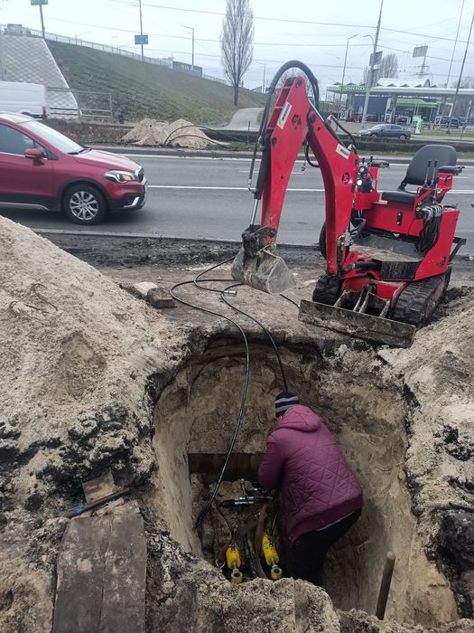 Оренда міні екскаватора