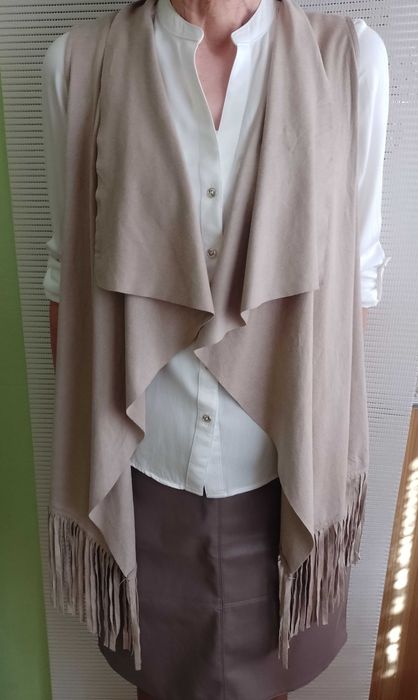 (40/L) Bershka/ Bogato zdobiona frędzlami Kamizelka kowbojska