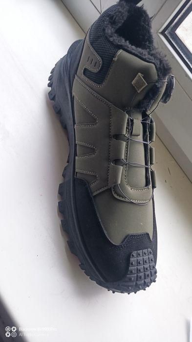 Продам змове взуття 46розмір