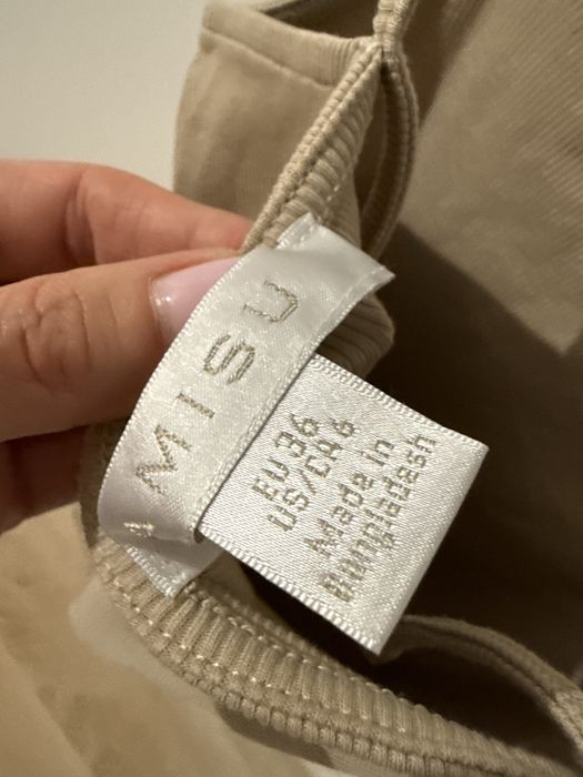 Sukienka bezowa okowkowa praskowana ideal damska 36