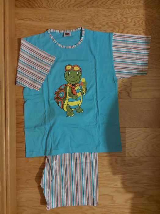Pijamas novos 11/12 anos, 12/13 anos, 13/14 anos