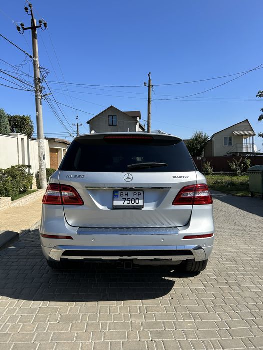Продам свій дизельний Mercedes ML 350