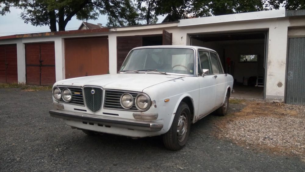 Lancia  Lancia 2000