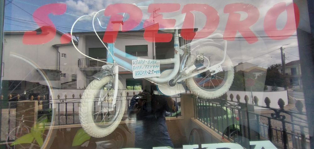 Roda 26X Val, 85,€/ De Criança 25,€ impecável valor unitário./ Outras