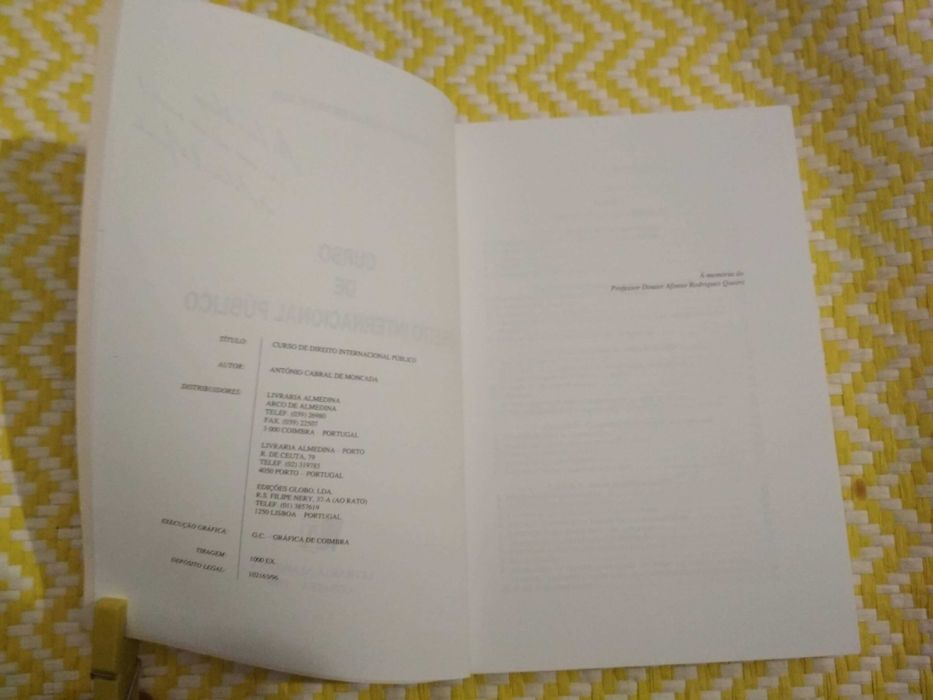 Curso de direito internacional público
de António Cabral Moncada