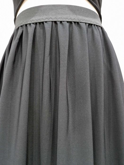 Spódnica czarna z kwiatami 3XL(46)