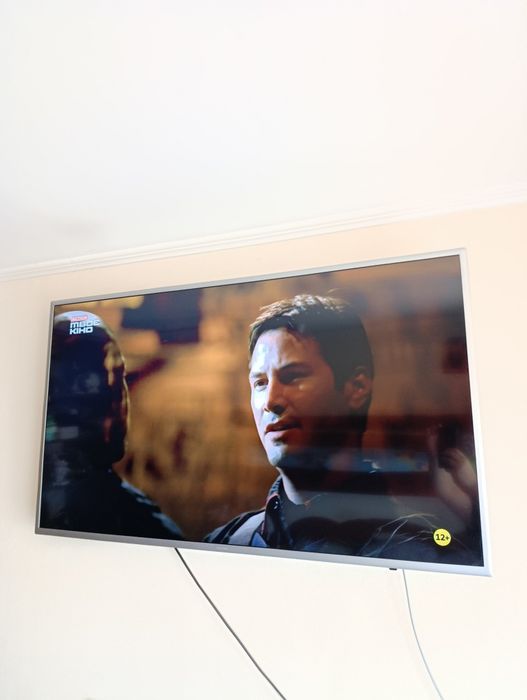 Samsung ue49k5600 телевізор