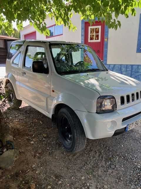 suzuki jimny carro em bom estado distribuiçao feita em completo ,oleos  bomba de agua etc;;