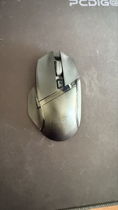 Rato Gaming Razer Basilisk