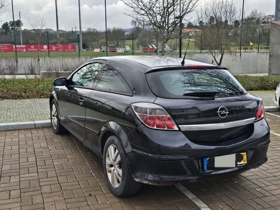 Opel Astra GTC comercial 1.3cdti 90cv