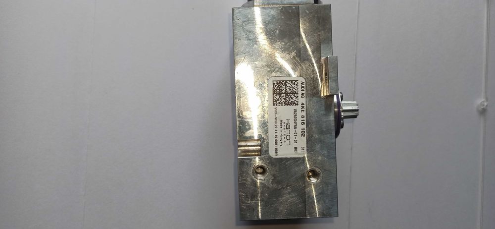 Блок клапанів кондиціонера 4KE816102  4KE816102A