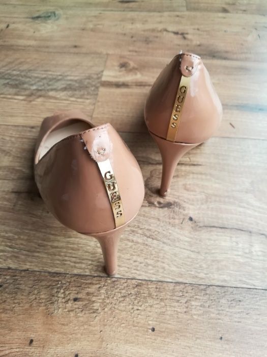 Buty Guess roz. 37/38