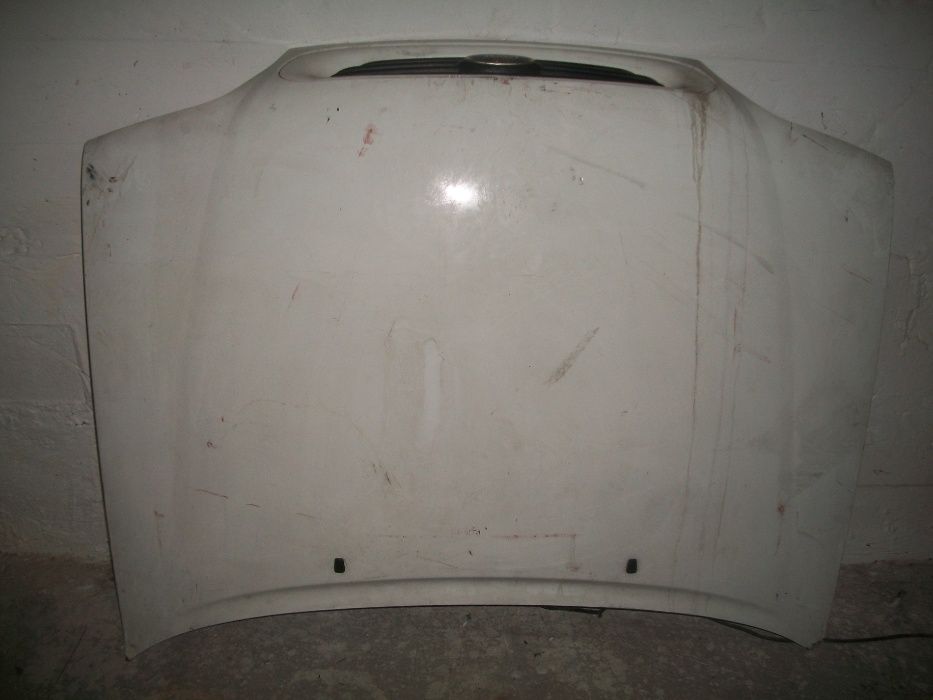Капот Fiat  Tempra Ford Escort Courier Mondeo BMW 520 Mercedes W 124