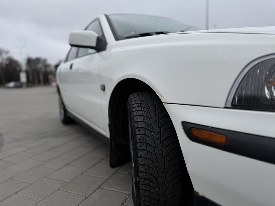 Продам машину.