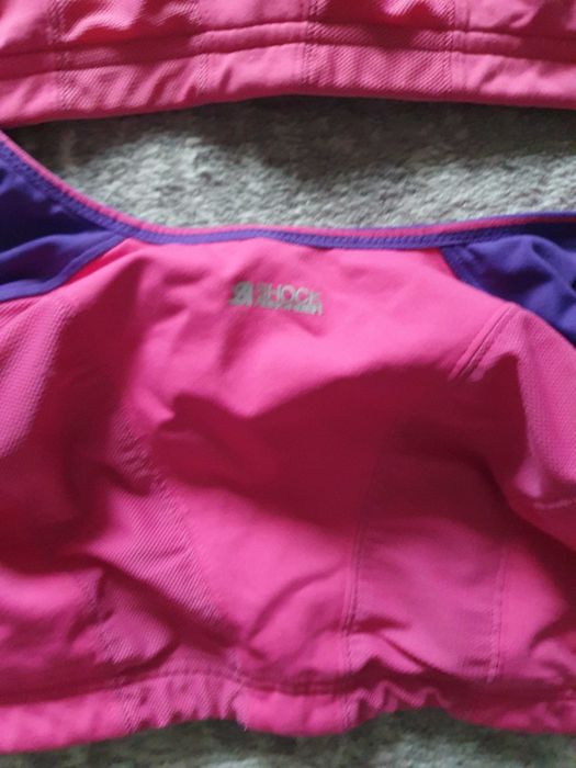 Спортивний топ shock absorber 34GG   75GG