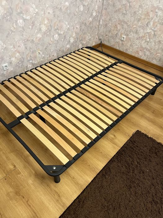 каркас із матрасом 190/140