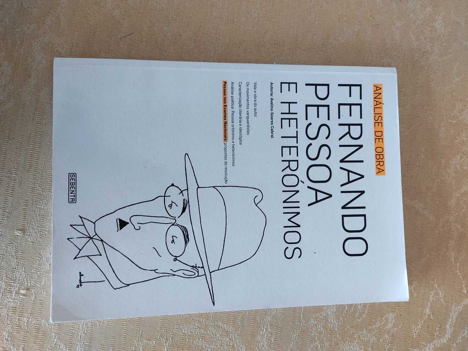 Análise de Obra: Fernando Pessoa e Heterónimos