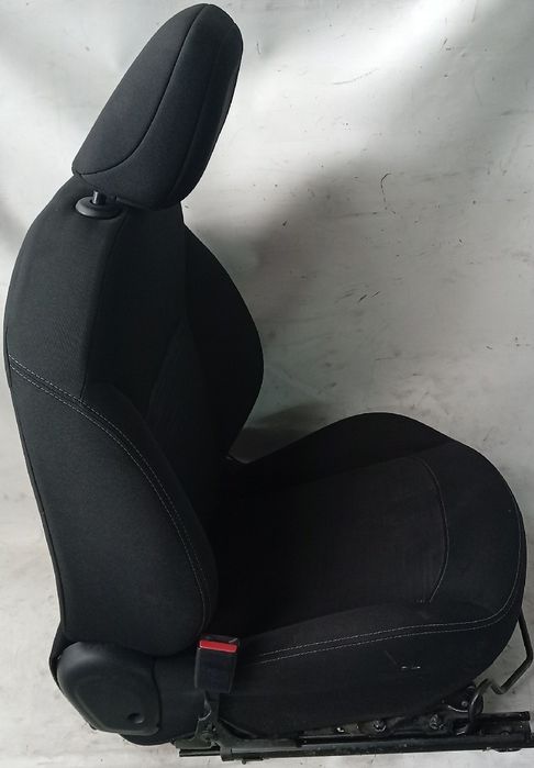 Banco frente esquerdo PEUGEOT 208