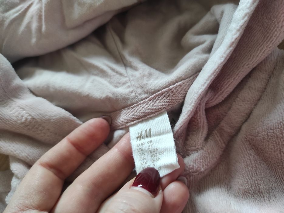 Dres h&m 98 miły w dotyku pudrowy róż z kapturem