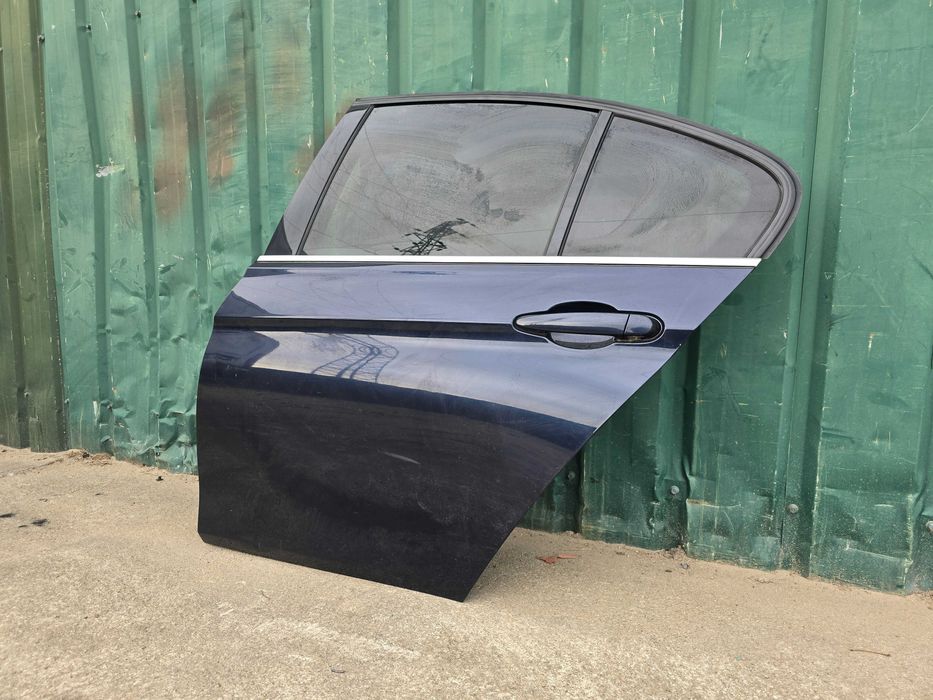 Porta trás esquerda BMW Serie 3 F30 Sedan (2011 a 2018)