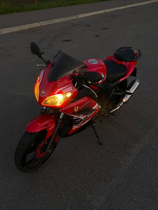 Viper f2 2020 червоний 250 кубов