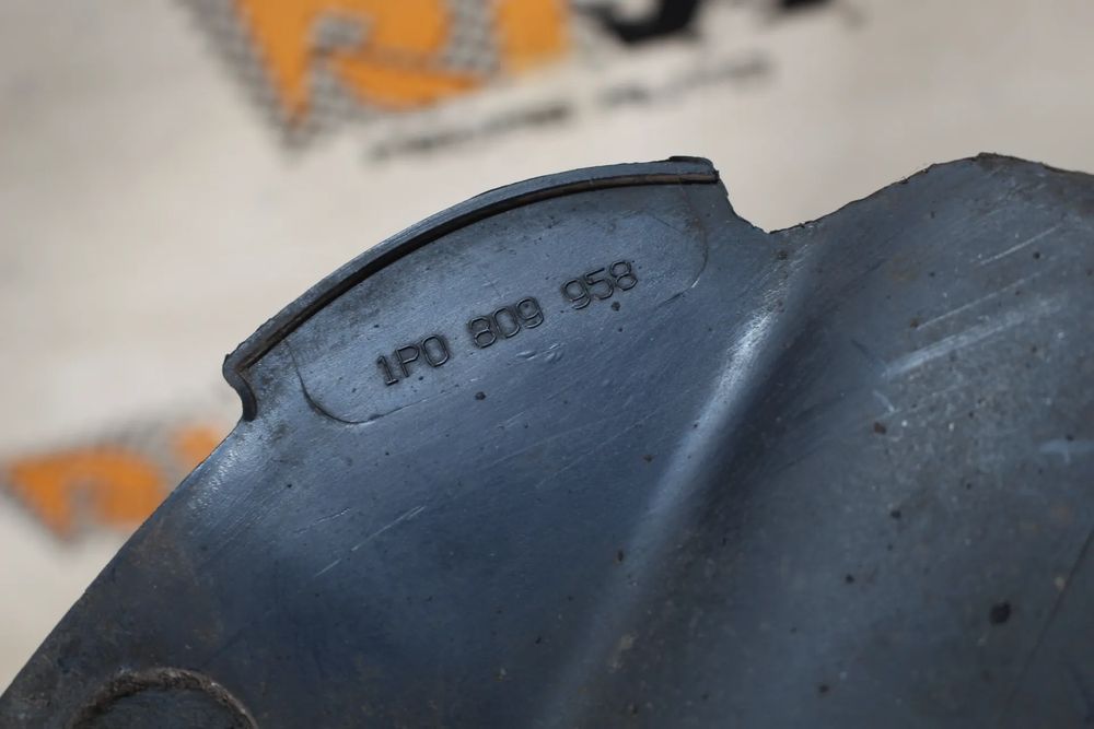 Cava roda frente direita SEAT Leon (1P1)