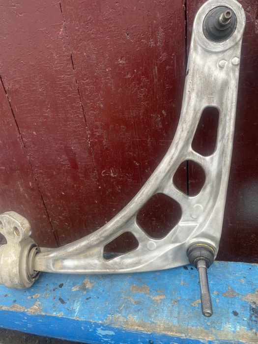 Продам ричаги БМВ Е46