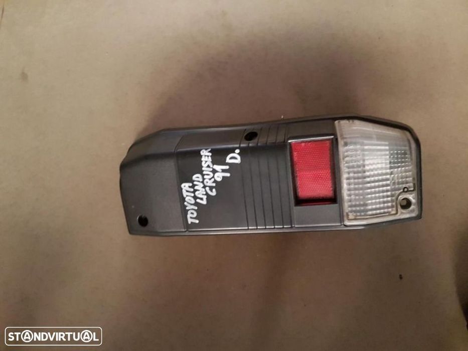 Toyota Land Cruiser Headlight