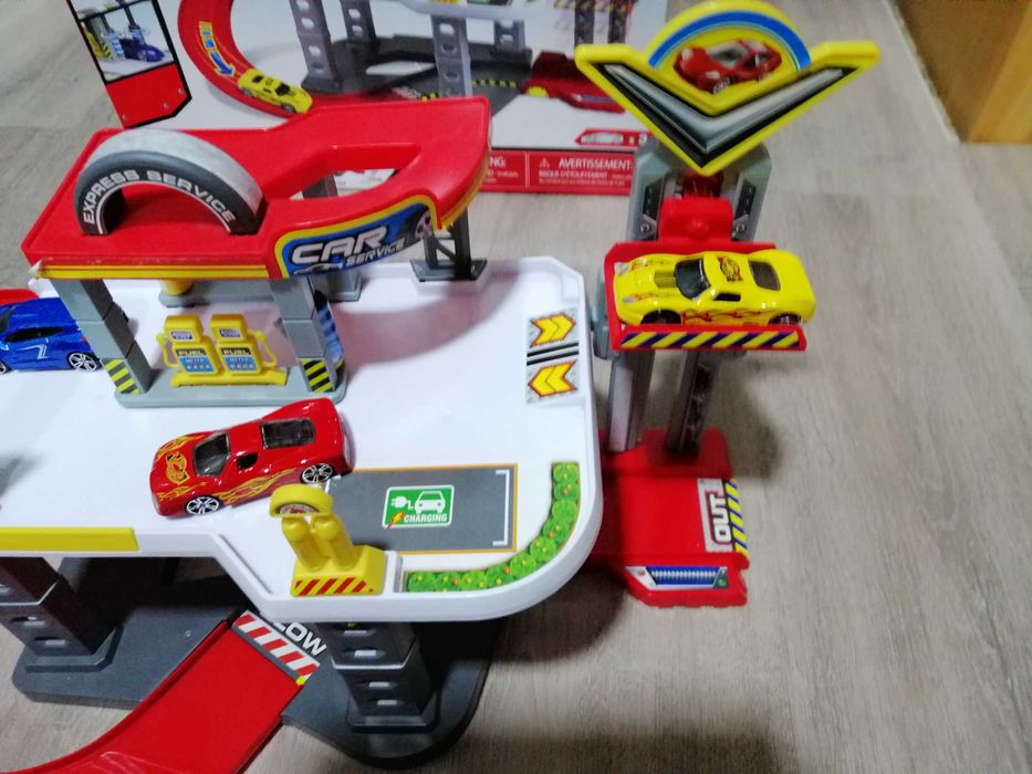 Conjunto de estação serviço carros, + 3 anos