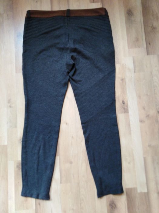 Legginsy grafitowe 3/4 Laurel