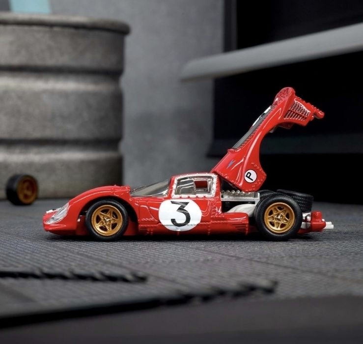 Ferrari 330 P4 - 1967 Hot Wheels Elite 64