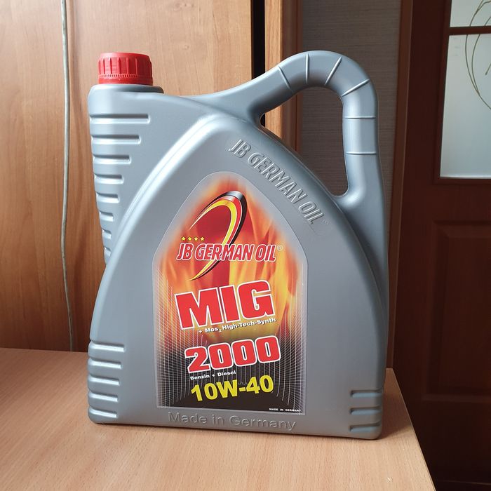 Моторна олива MIG 2000 MOS2 SAE 10W-40 (4л)