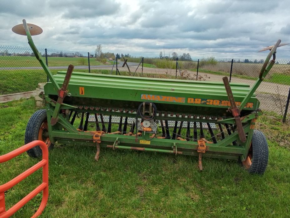 Siewnik Amazone D8