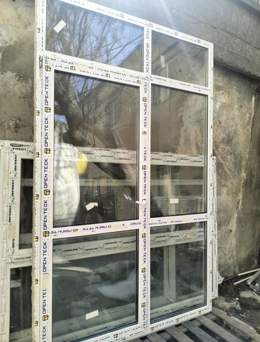 Панорамные балконные блоки  с дверью разных размеров