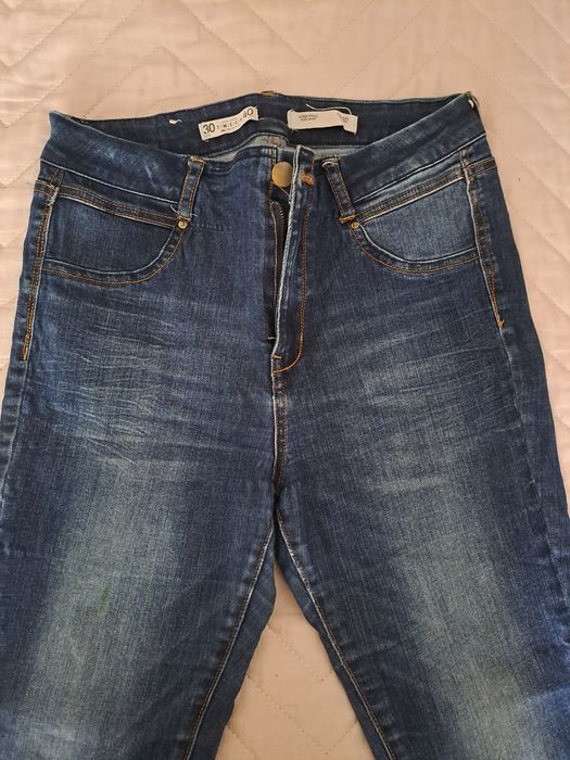 Calças justas mulher