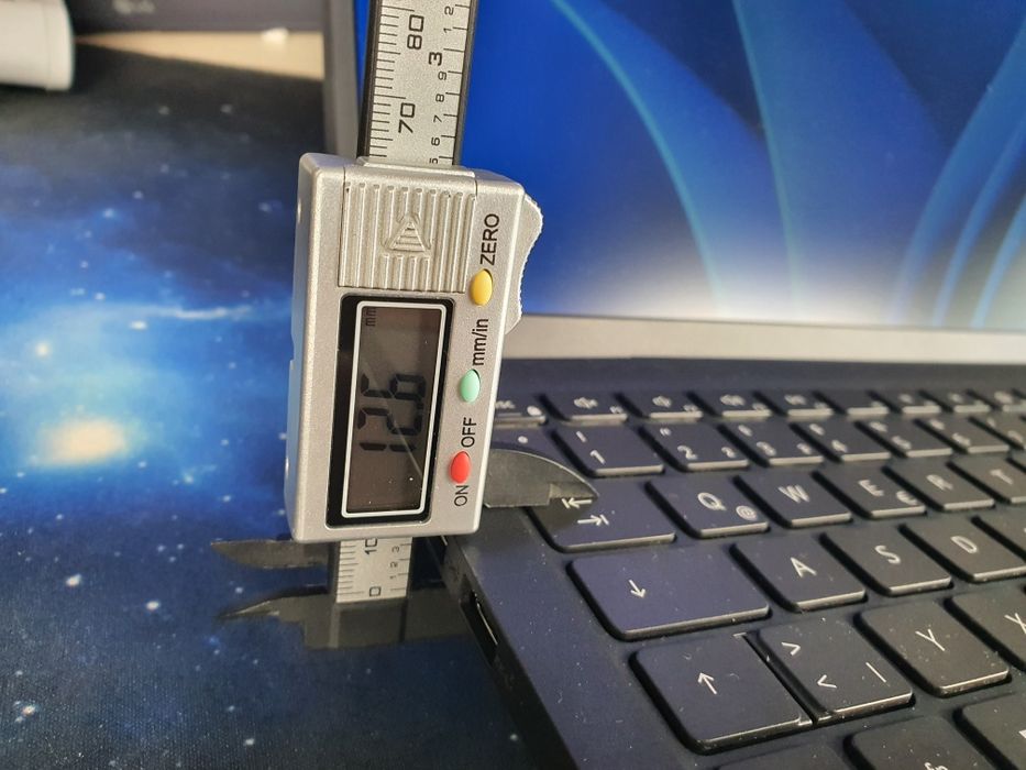 DELL Inspiron 15 3520 FHD 120Hz i3-1215U 8-64GB RAM 1-16TB SSD WiFi 7