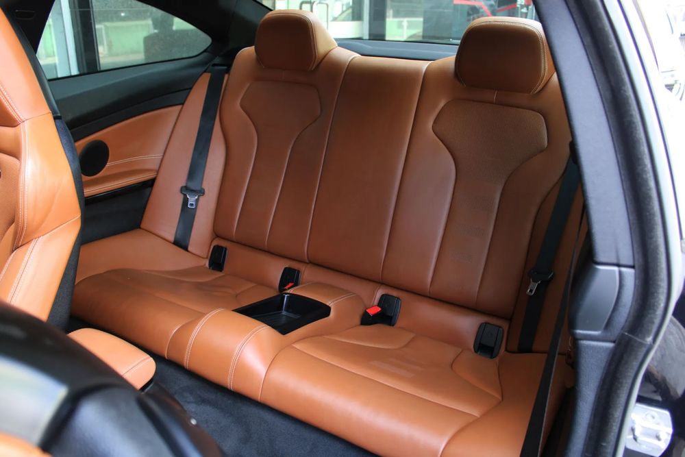 BMW M4 DKG532554965258096647