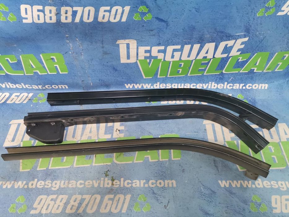 Suporte Guia Porta Corredor Citroen Berlingo