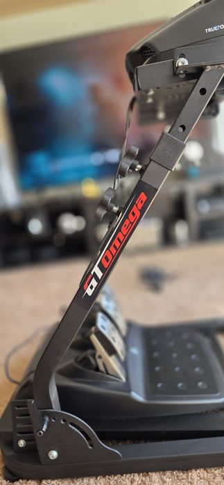 Volantes Logitech G923 TrueForce + Stand GT Omega pro