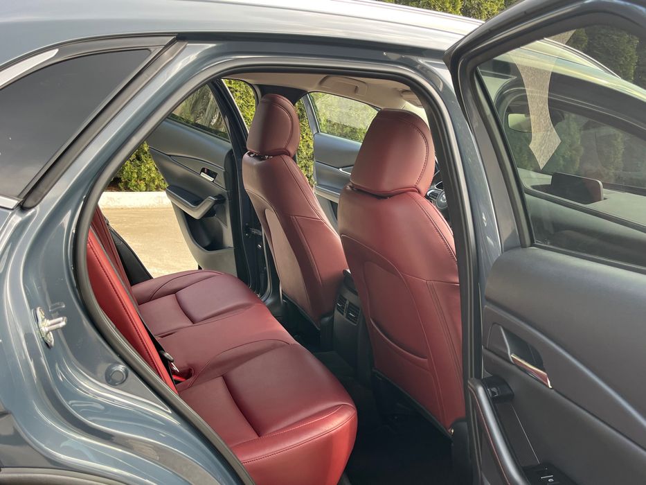 Продам мазду сх 30