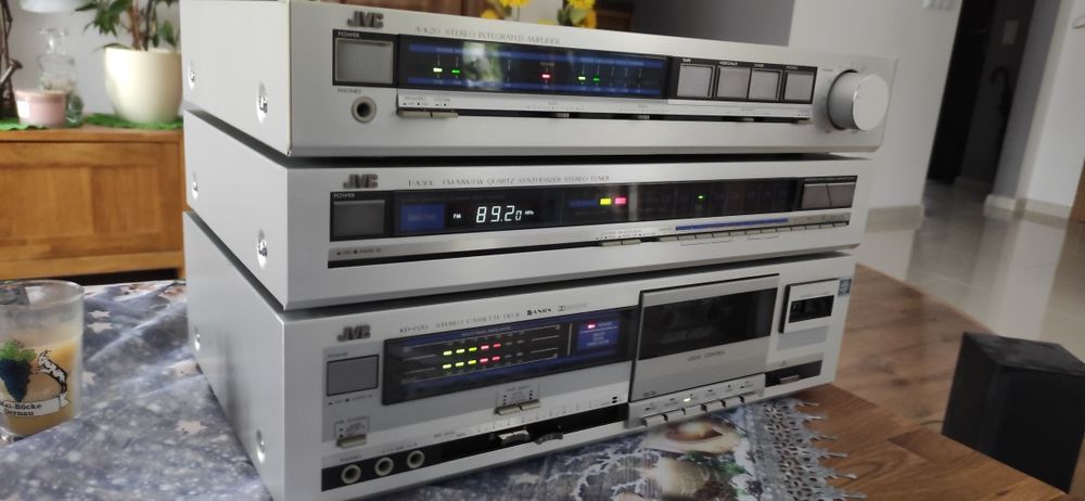 Wieża JVC wzmacniacz tuner i magnetofon