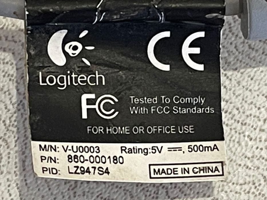 Продаю Веб-камеру Logitech V-U0003