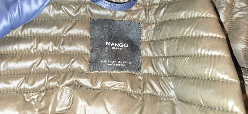 Lekka granatowa kurtka pikowana MANGO Basics